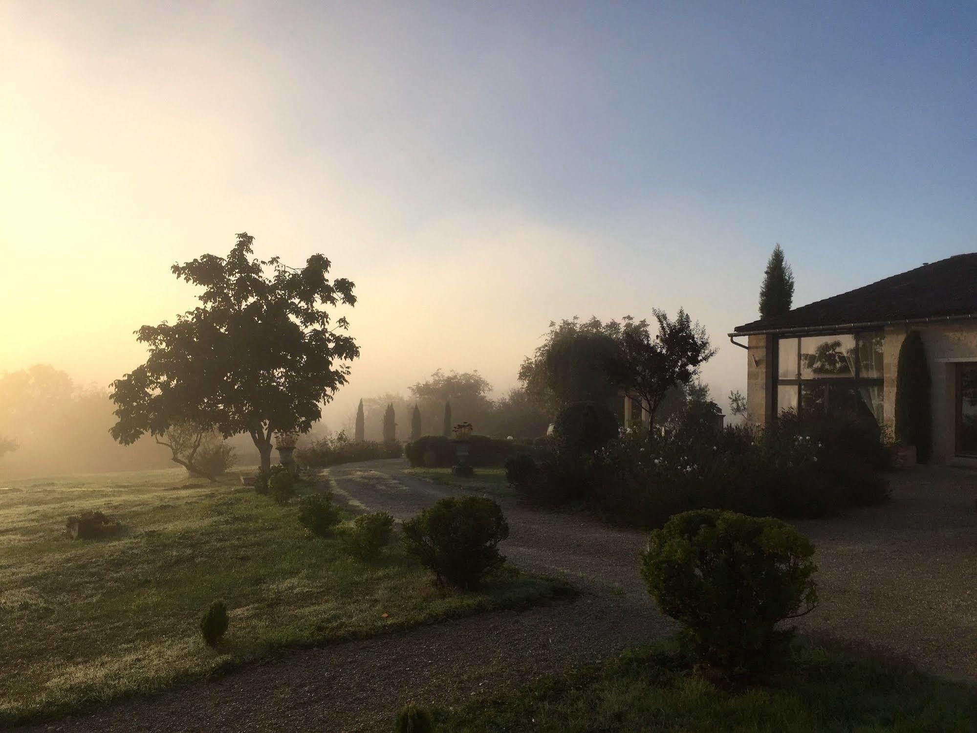 5 Lasserre Moulon-sur-Dordogne Экстерьер фото